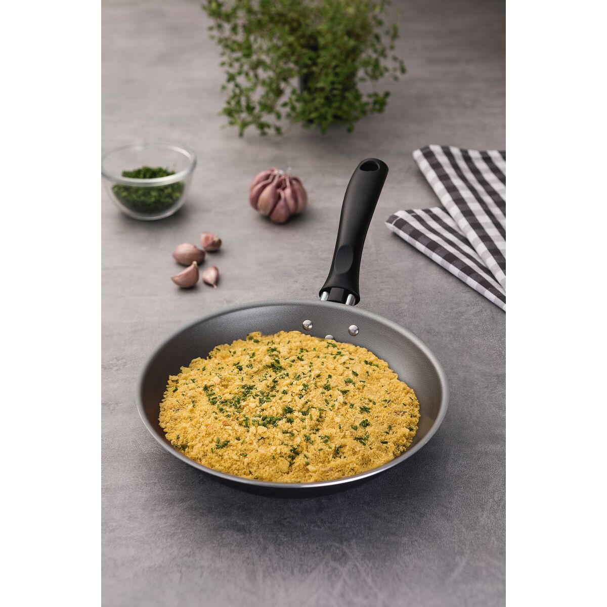 Frigideira Tramontina Turim em Alumínio com Revestimento Interno e Externo em Antiaderente Starflon Max Chumbo 24 cm 1,4 L