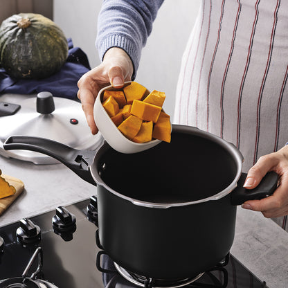 Panela de Pressão Tramontina Vancouver Effect em Alumínio com Revestimento Interno e Externo em Antiaderente Starflon Max Preto 20 cm 4,5 L